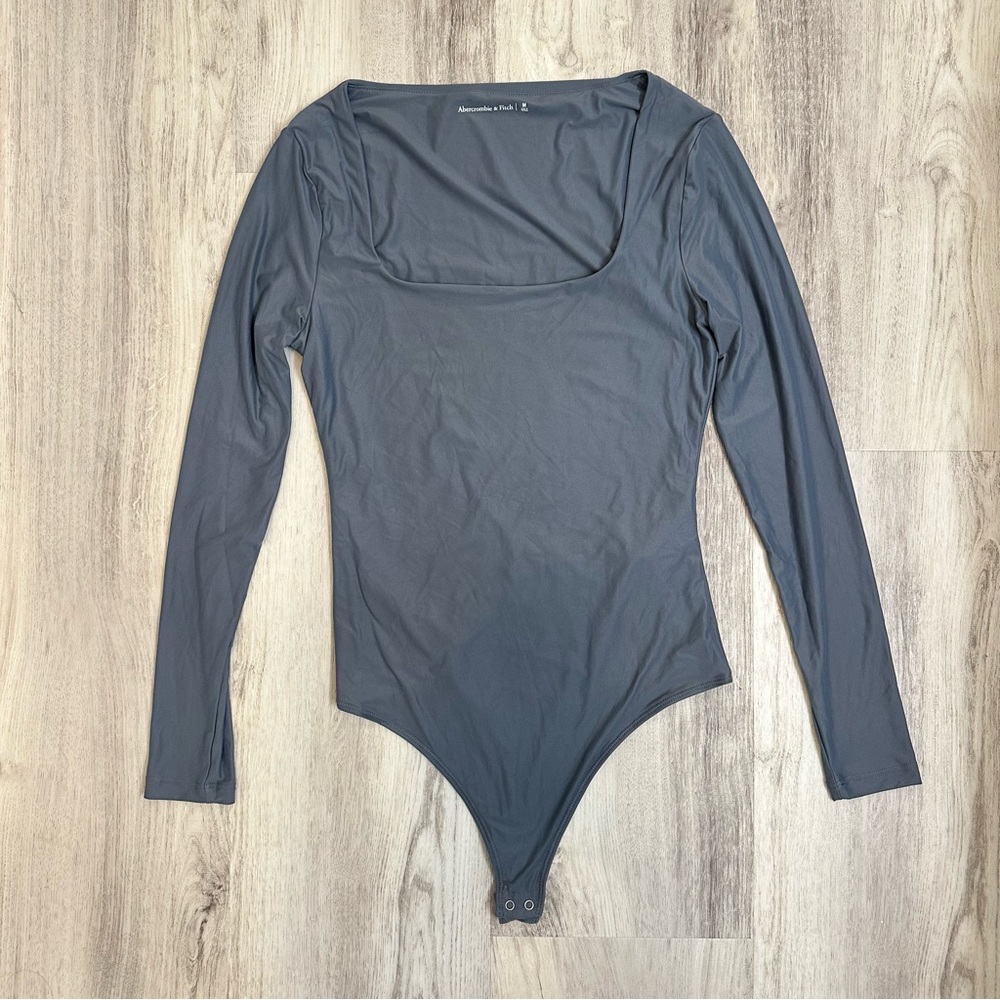 Abercrombie & Fitch Square Neck Bodysuit Gray Size M